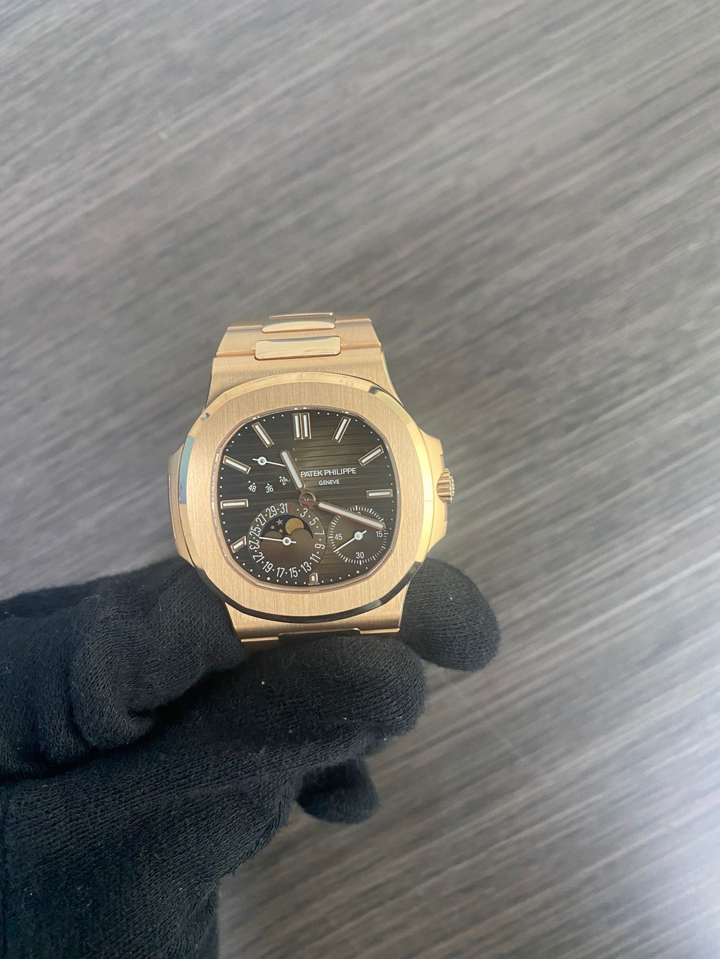 5712 R Patek Philippe 5712/1R Rose Gold Nautilus – Watches International
