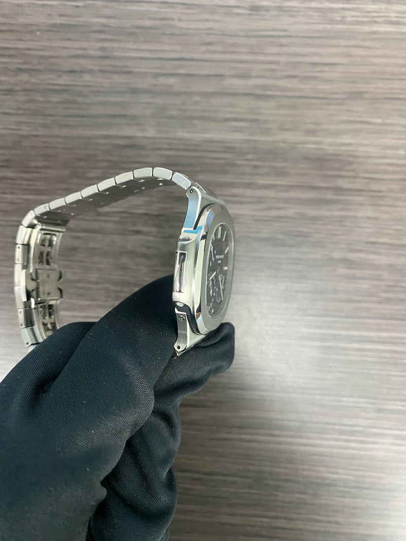 Patek Philippe 5712/1A Nautilus NEW BUCKLE 2024